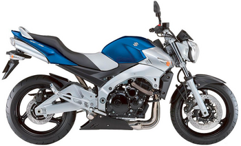 SUZUKI GSR 600