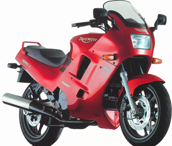 TRIUMPH TROPHY 900