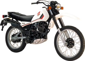 YAMAHA XT 550