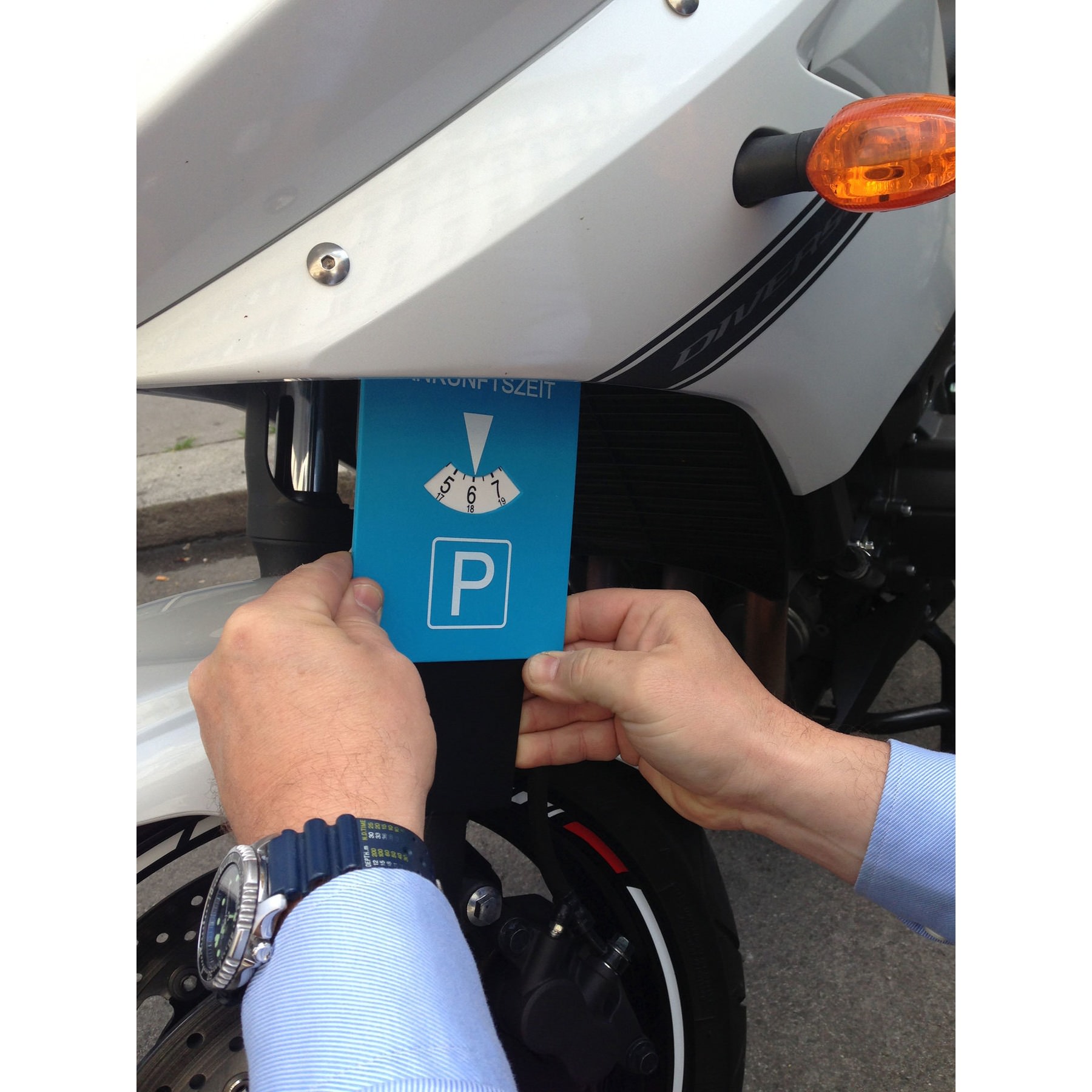 3-IN-1 COMBI HOLDER *LSE*