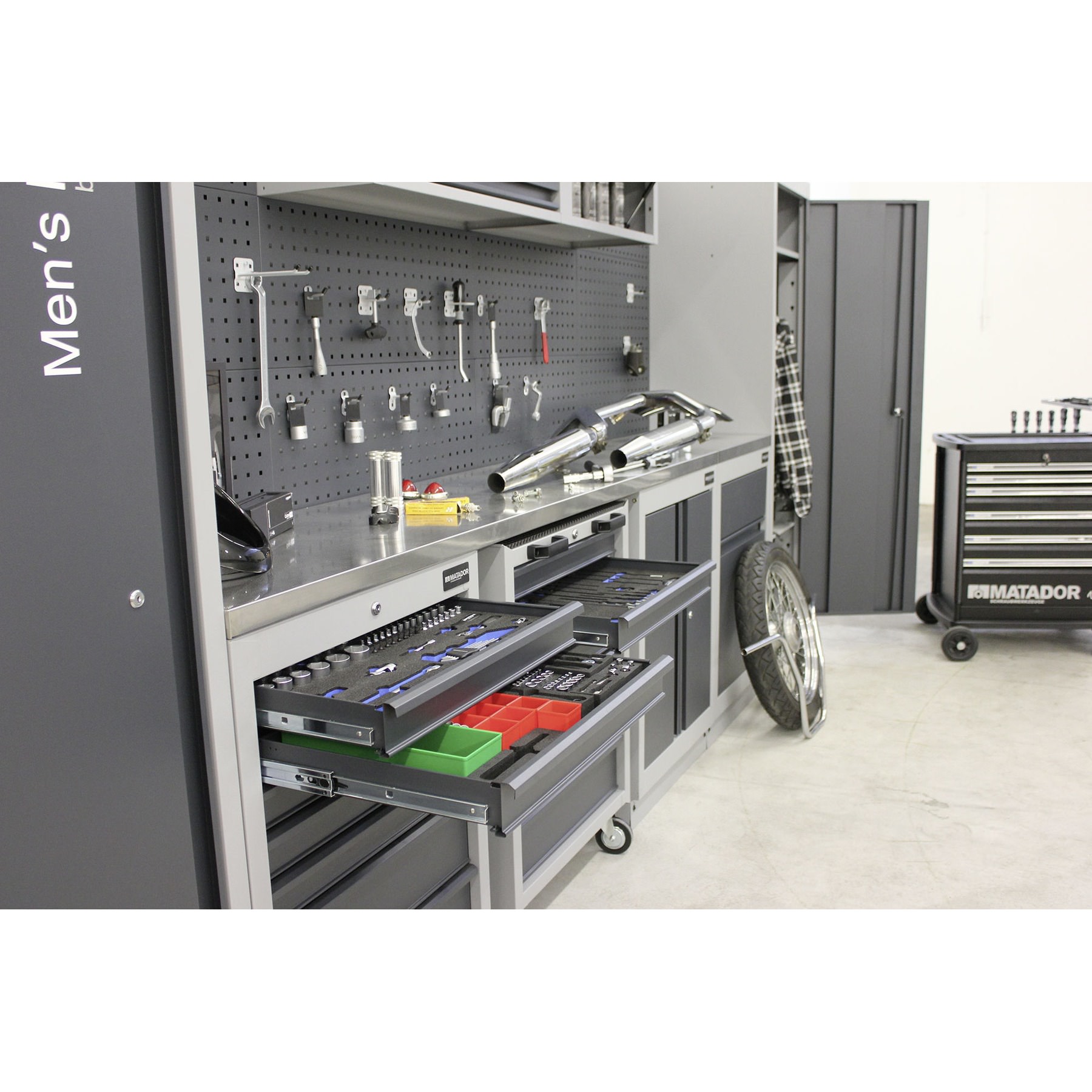 MATADOR MEN'S KITCHEN