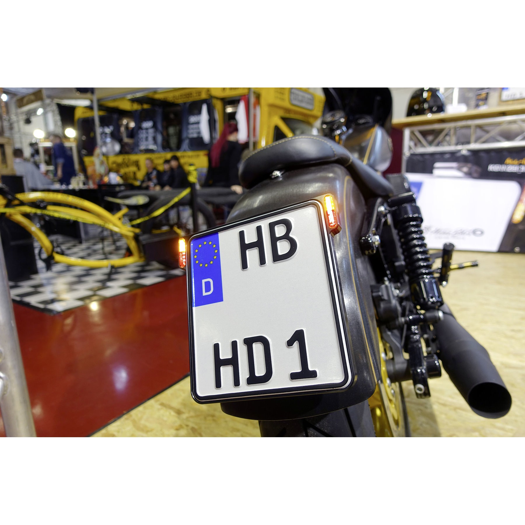 LICENSE PLATE HOLDER