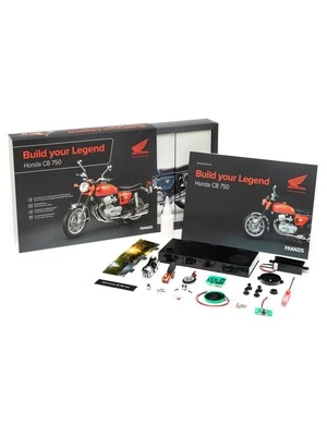 Maquette Honda CB 750 échelle 1:24