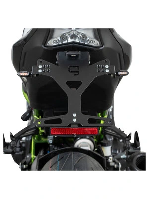 Reflector set with T-bracket