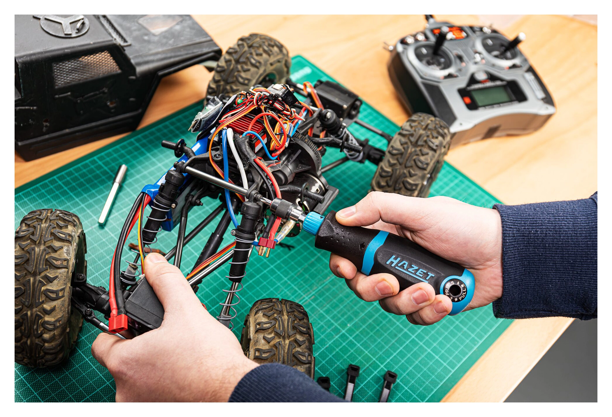 Hazet HAZET BIT RATCHET SCREWDRIVER SET levné Louis 🏍️