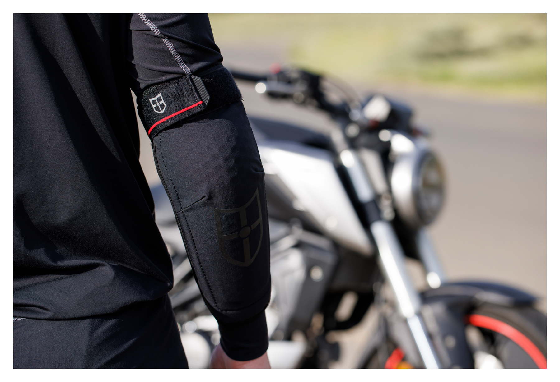 Super Shield SUPER SHIELD GUARDS KLEIN ELLEBOOGPROT., ZWART