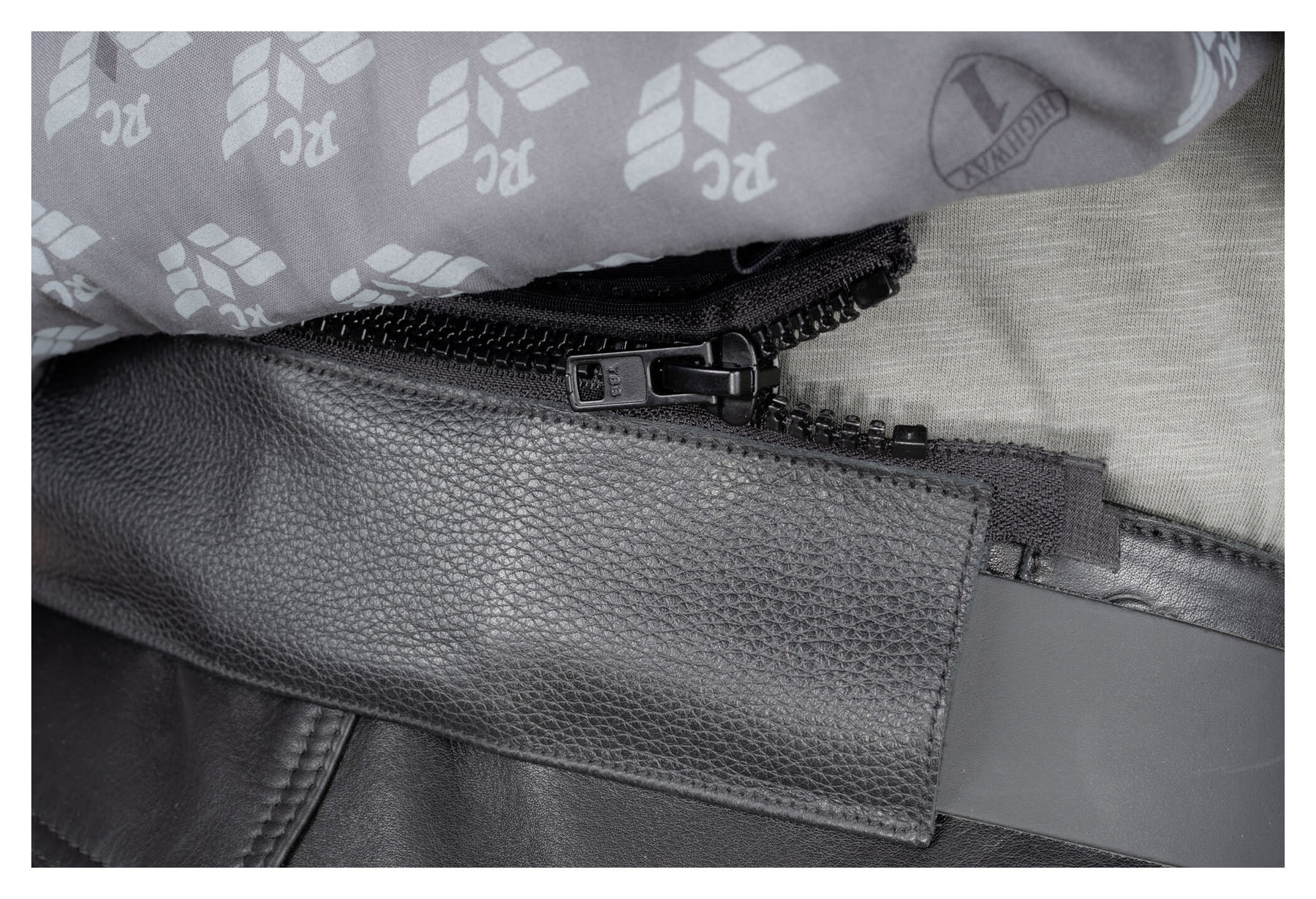 CONNECTING ZIPPER BELT ADAPTER, ALLBLACK