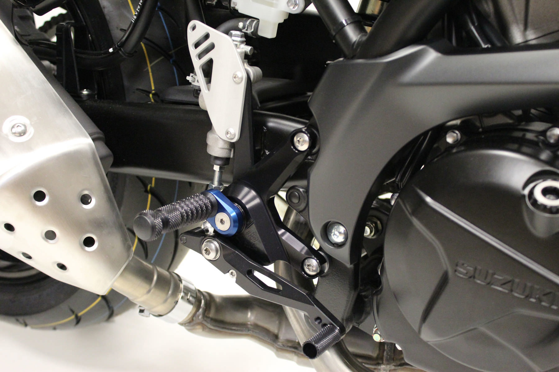 Gilles GILLES Rearset RCT10GT low-cost | Louis 🏍️