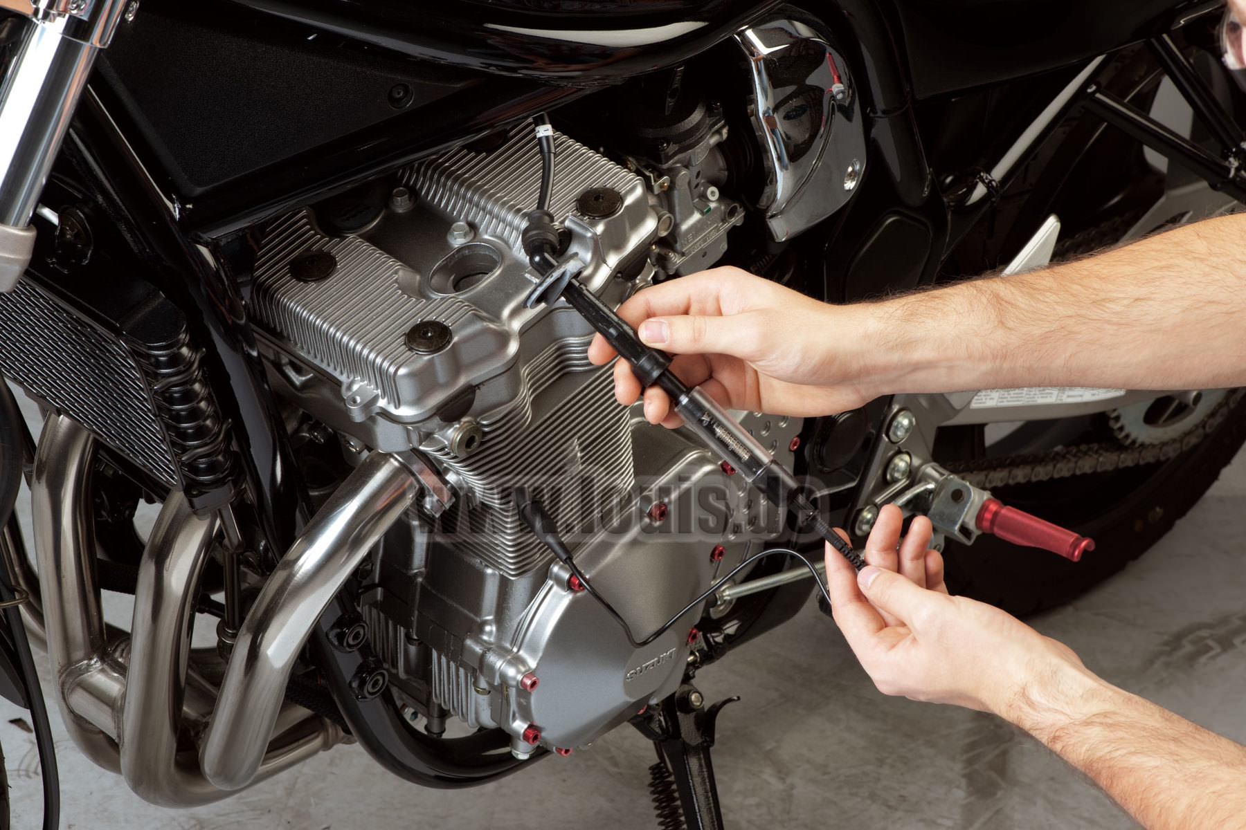 IGNITION VOLTAGE TESTER lowcost Louis 🏍️