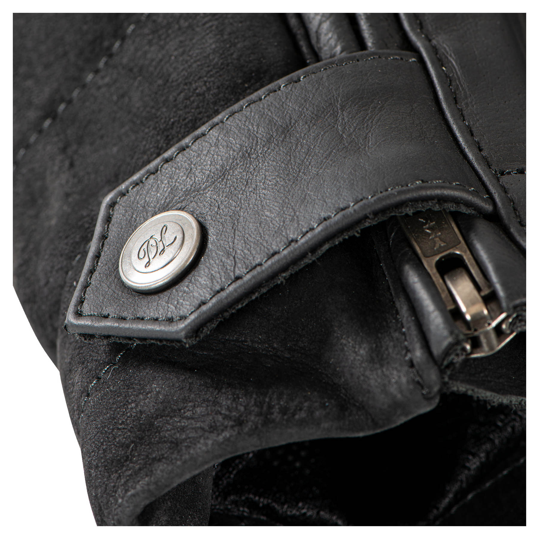 Detlev Louis DL-JM-3 Leather Jacket Review (Buying Guide
