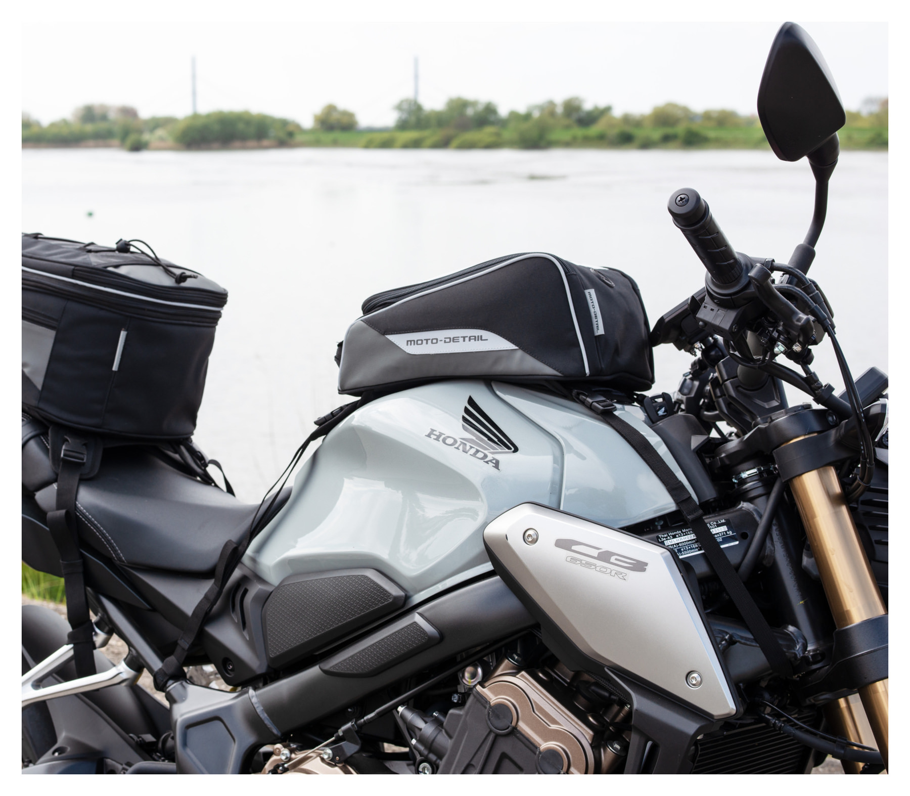 MOTO-DETAIL TANK BAG