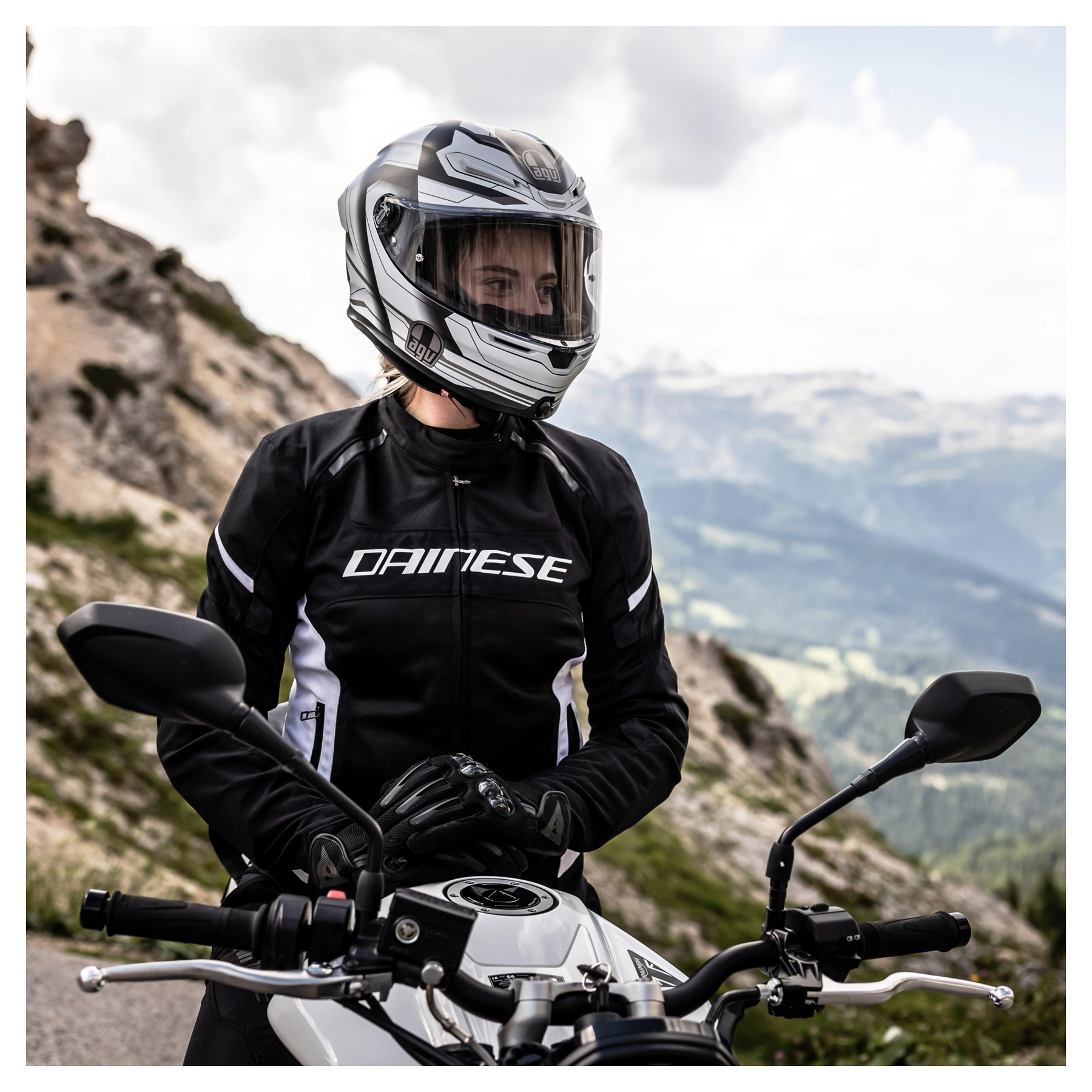 Dainese light wave 2 hot sale