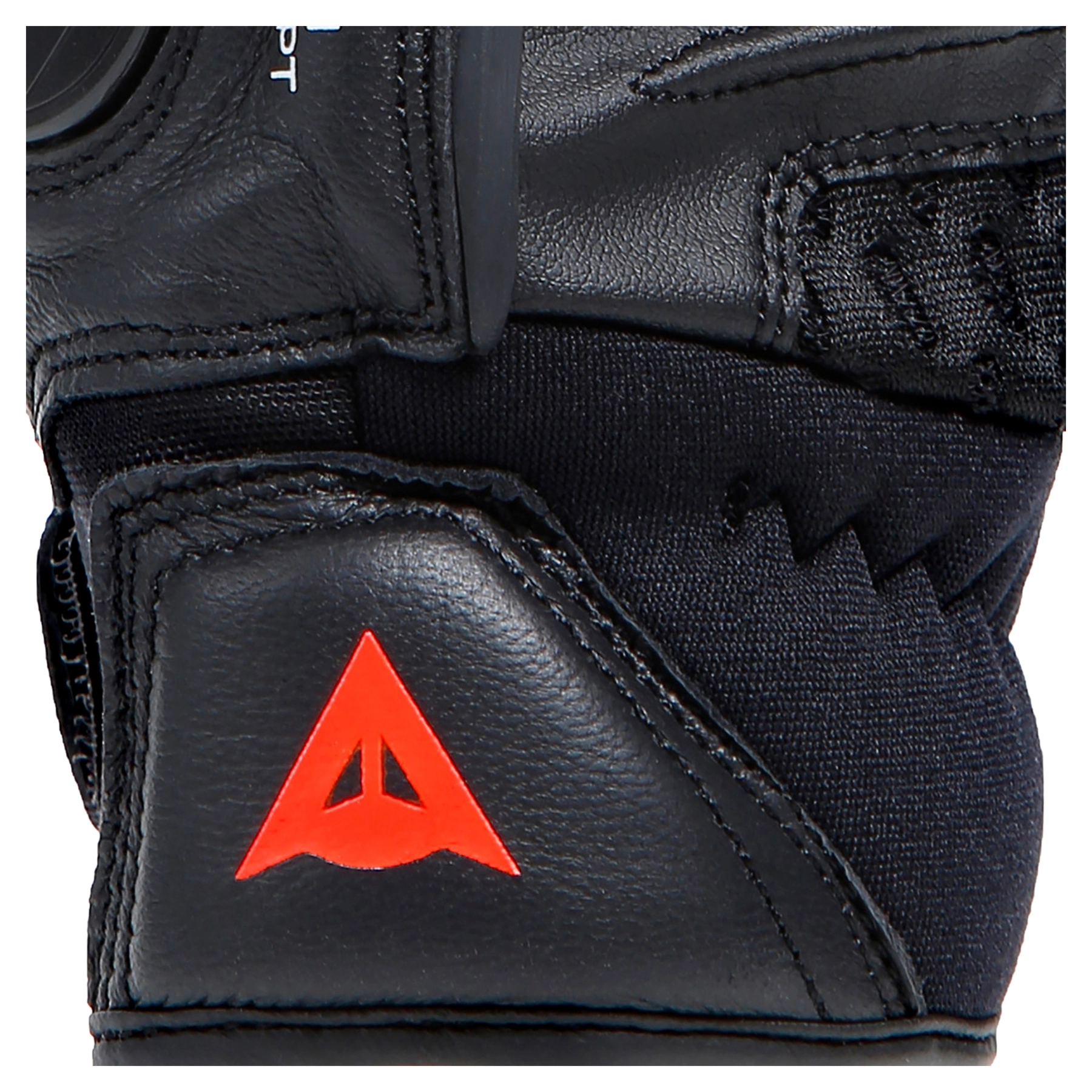Carbon 4 Short