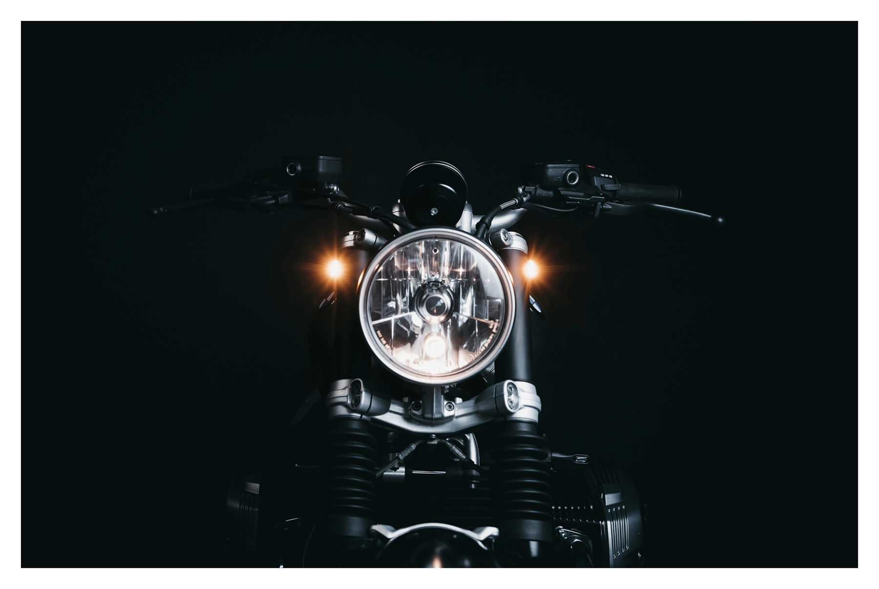 Fork cover with turn signal Type-Two