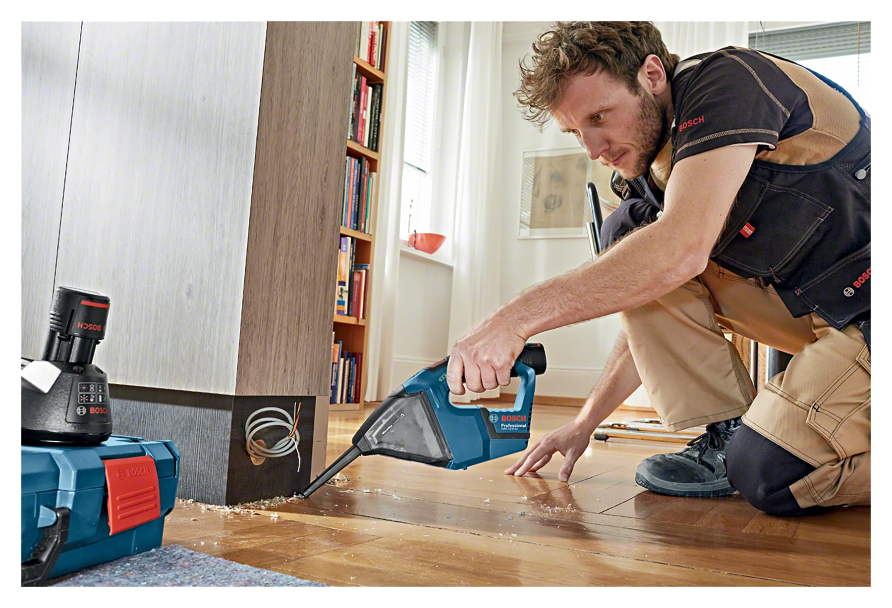 Bosch BOSCH PROFES. BATTERY HAND VAC. CLEANER GAS 12V