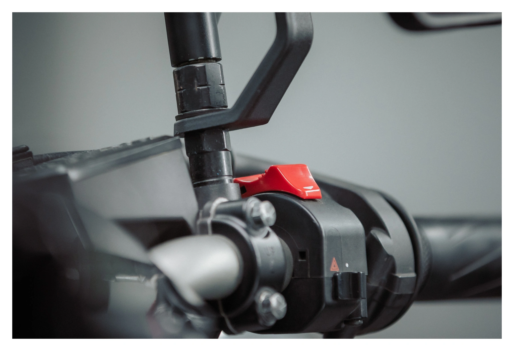 Moped-/Motorrad Spiegelgewindenhalterung