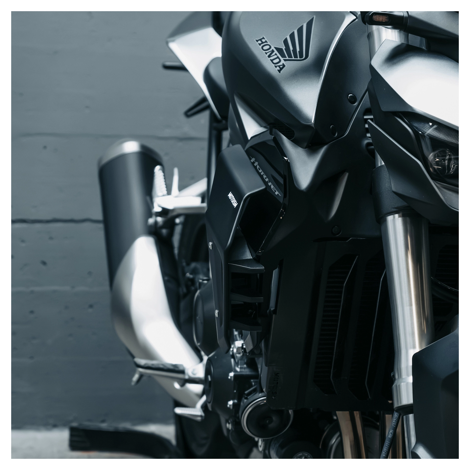 Aero Wings CB1000 Hornet