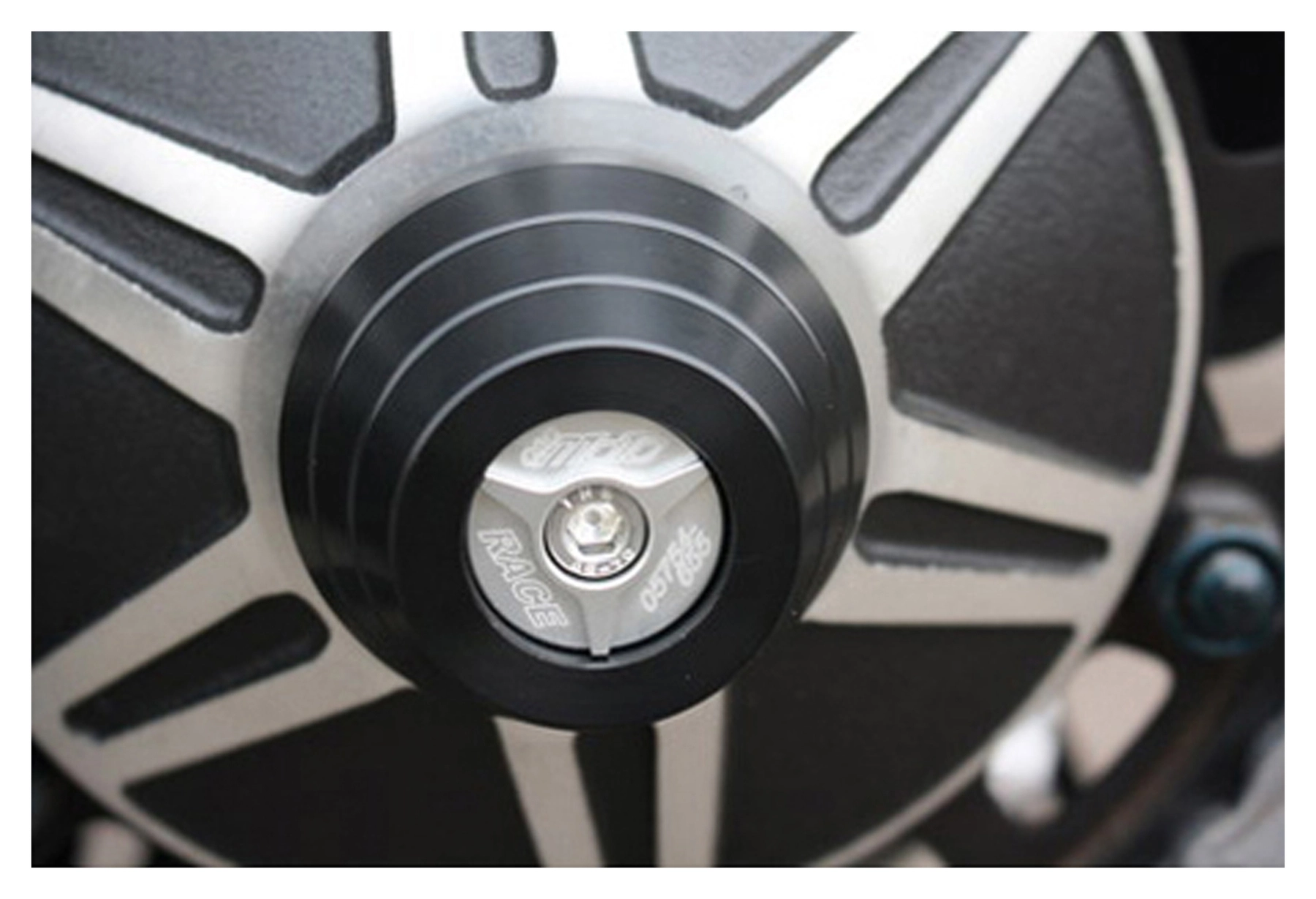 Coussinet protection pour zone des roues