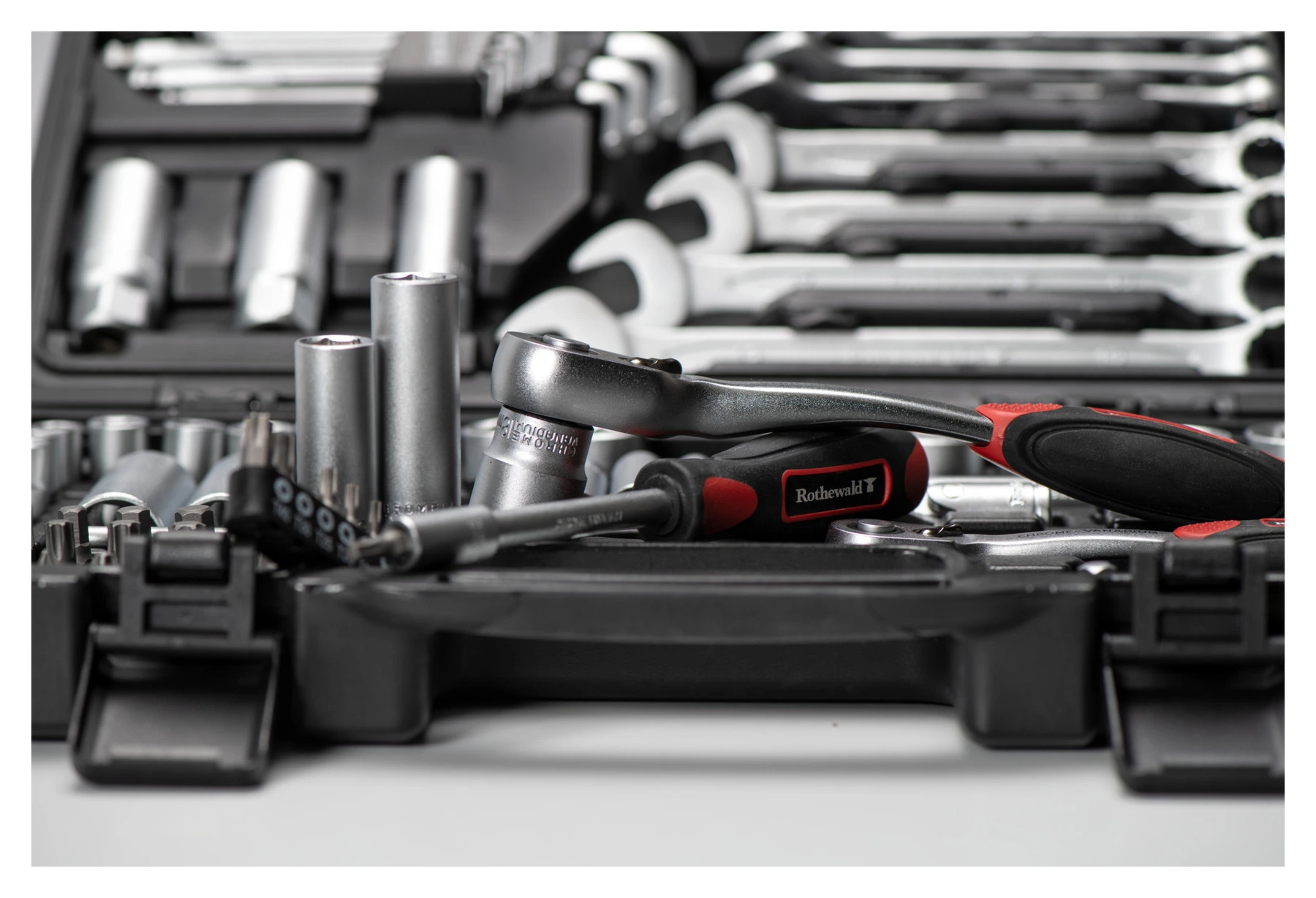 Tool set 92 pieces, metric