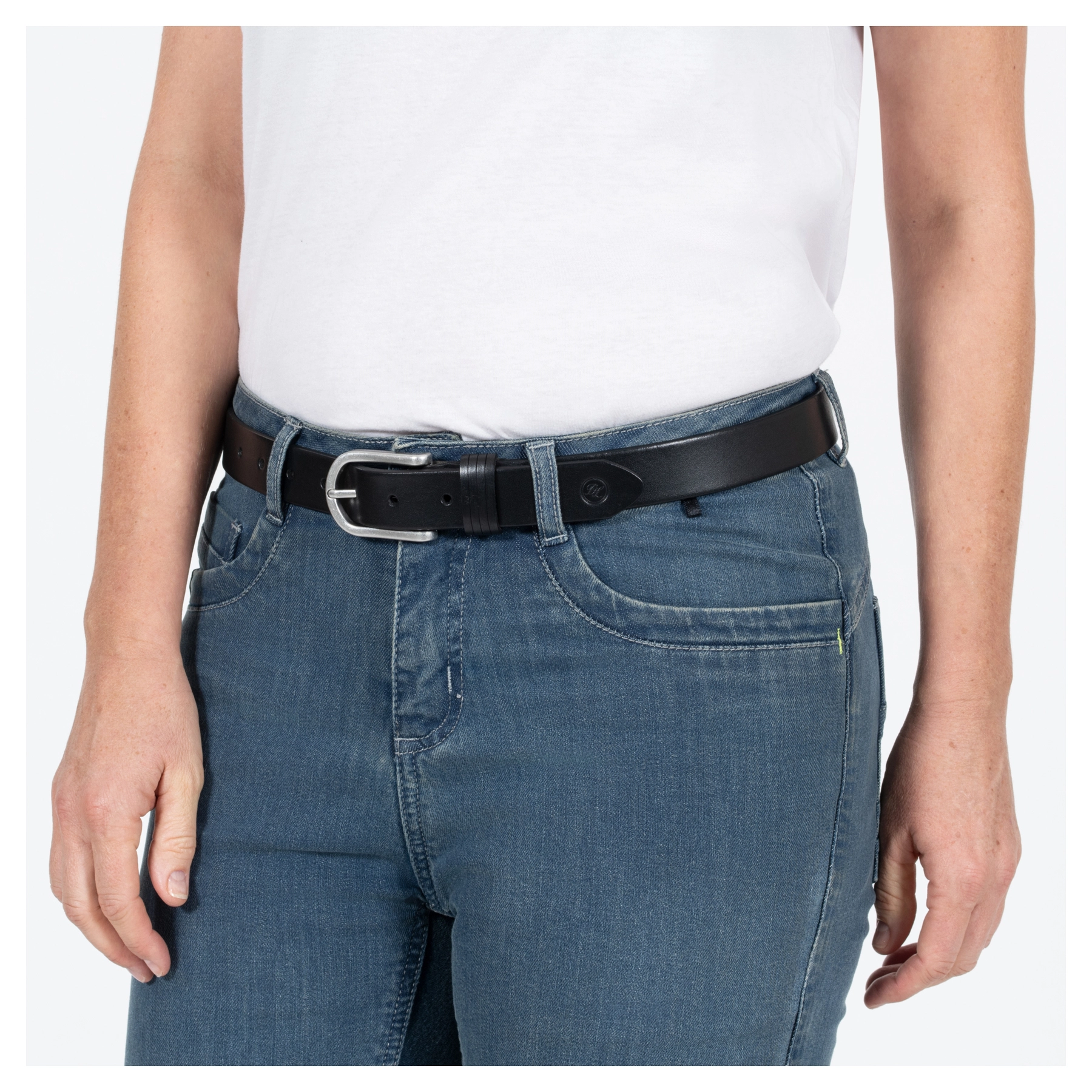 DL-AC-8- Leatherbelt, black
