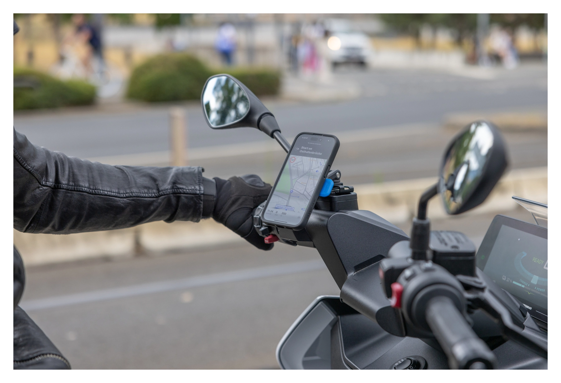 Motorcycle phone mount quad lock 2025