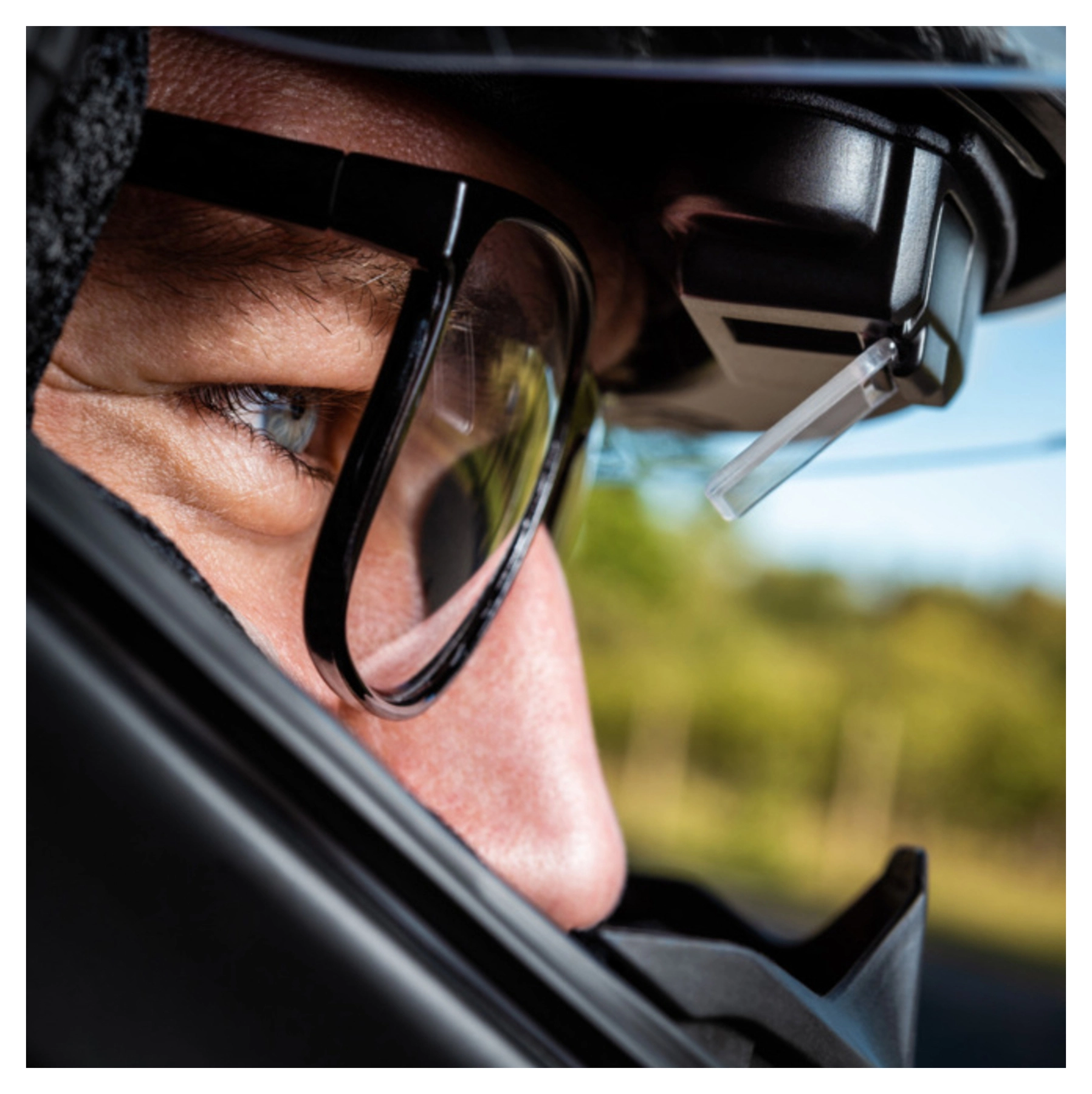 DVISION HEAD-UP DISPLAY