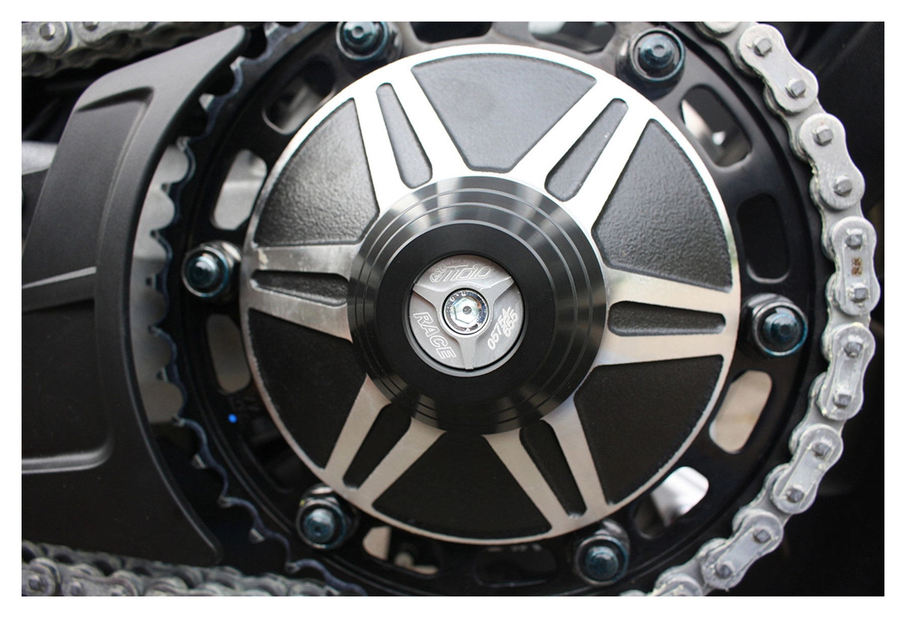 GSG axle protectors COLOURED REAR WHEEL