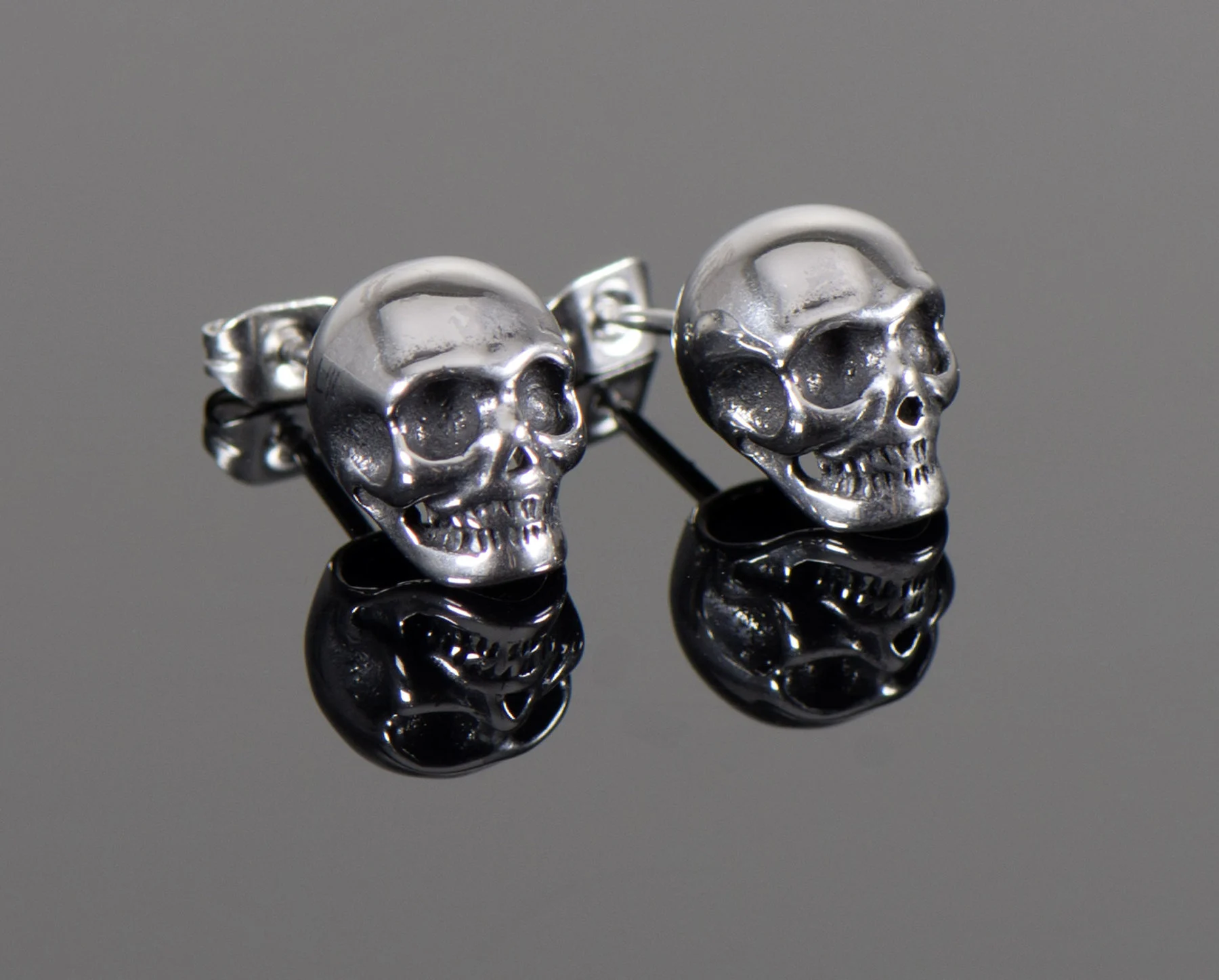 Stainless steel skull earrings hotsell