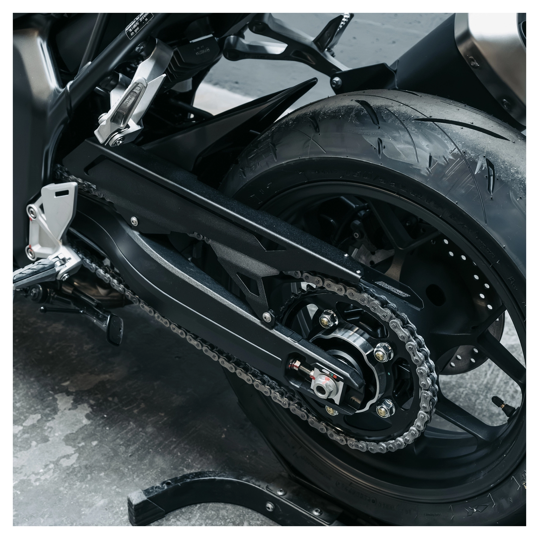 Kædeskærm Aero CB1000 Hornet