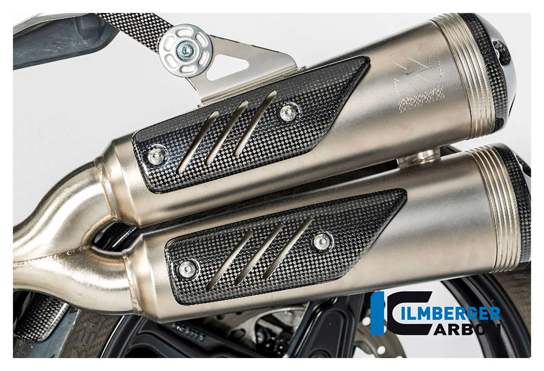 Carbon parts for all BMW RnineT versions