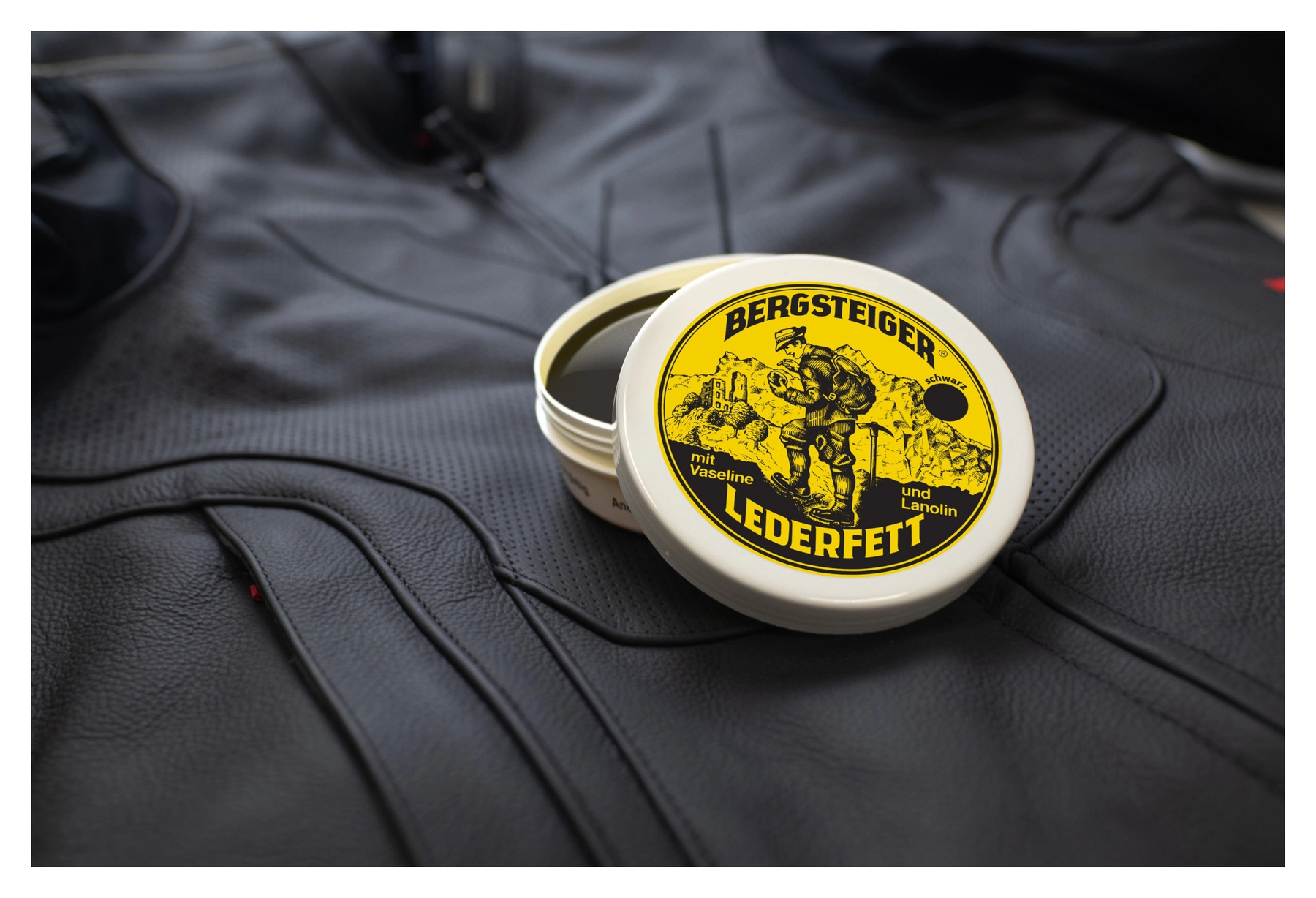 Bergesteiger Læderfedt, Sort
