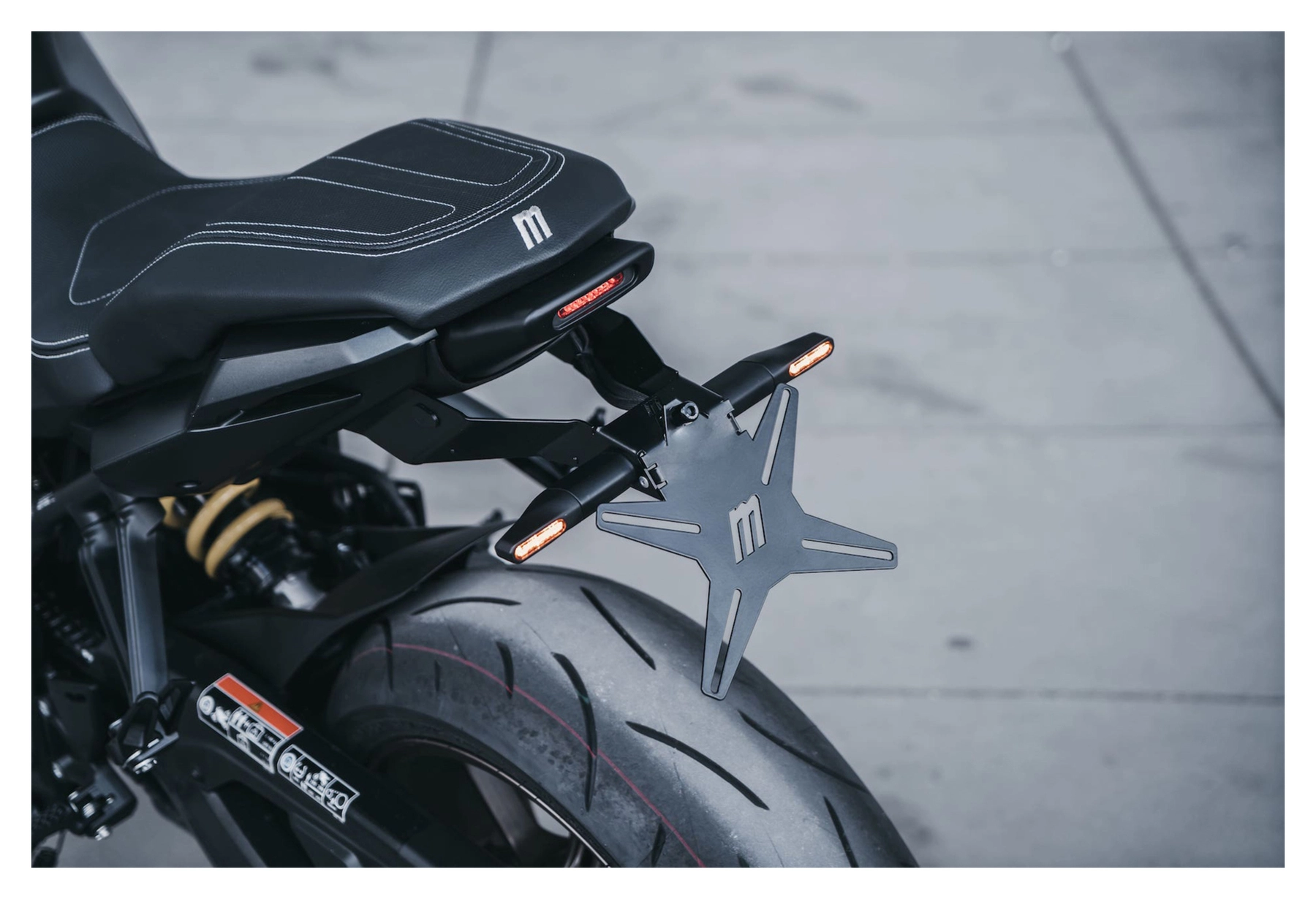 Achterk. met rem- & achterlicht CB650R