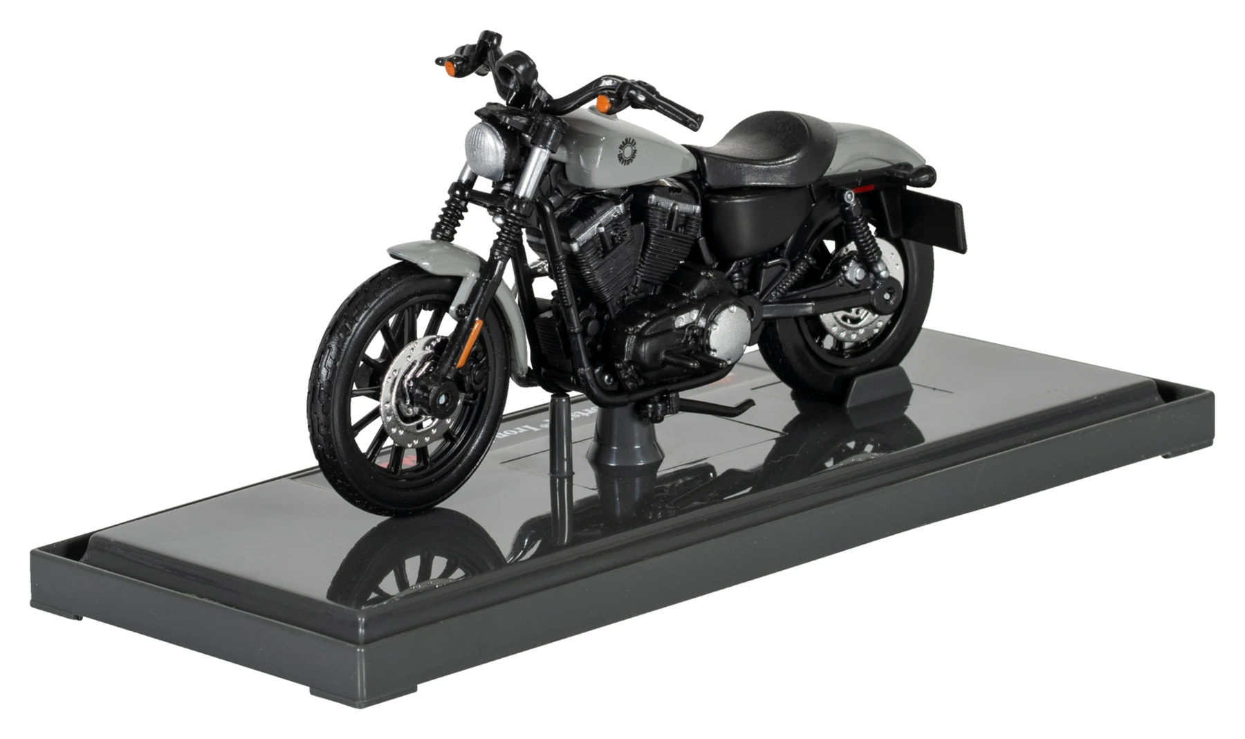 Finished model H-D Sportster Iron 883