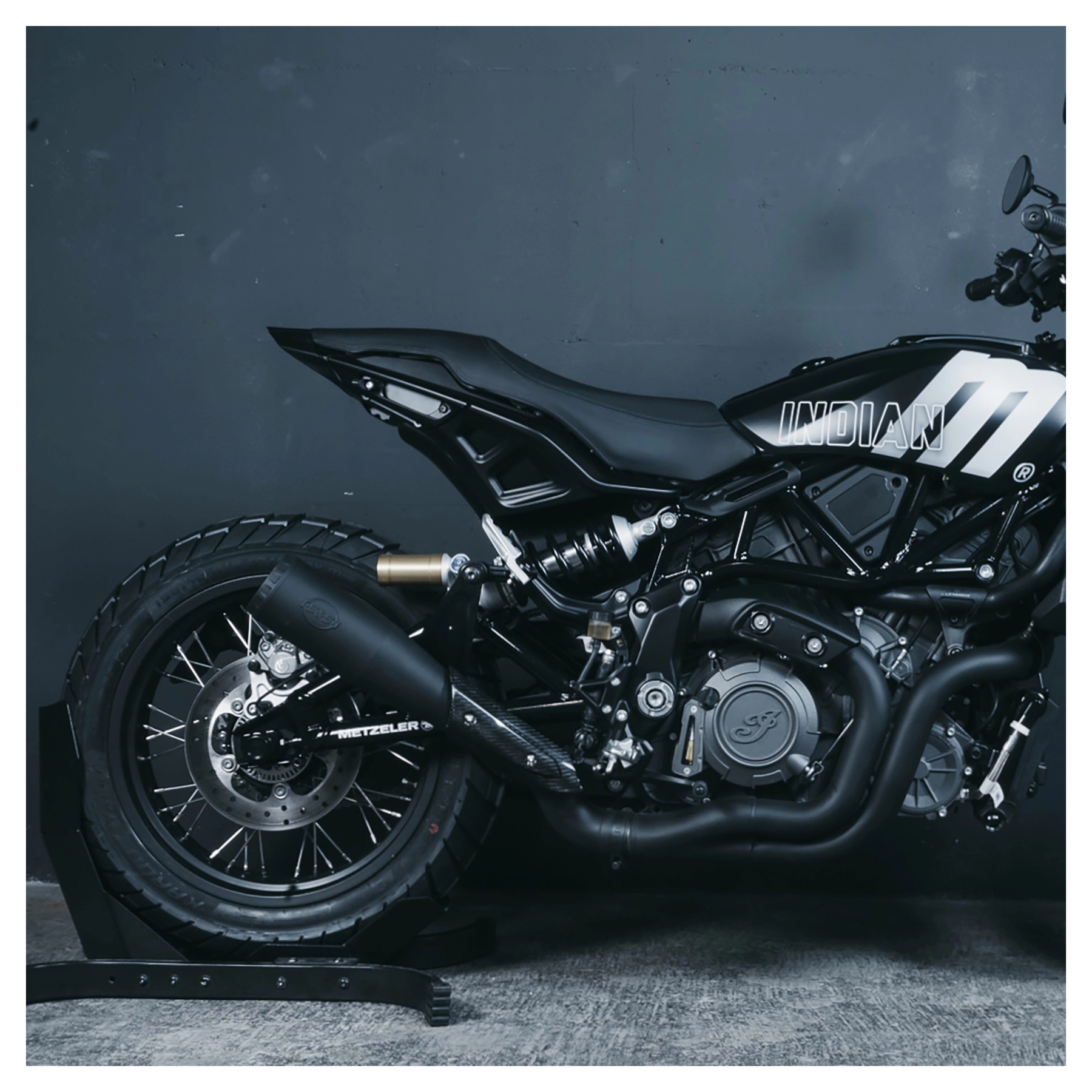 Záď FTR 1200