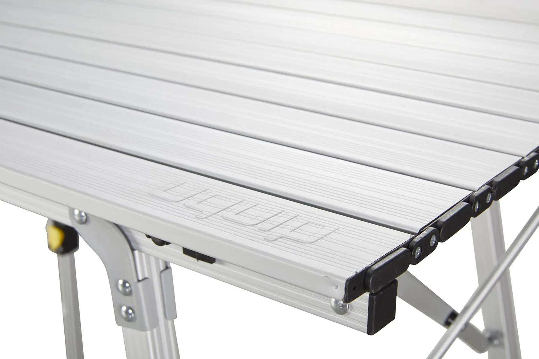 UQUIP FOLDING TABLE