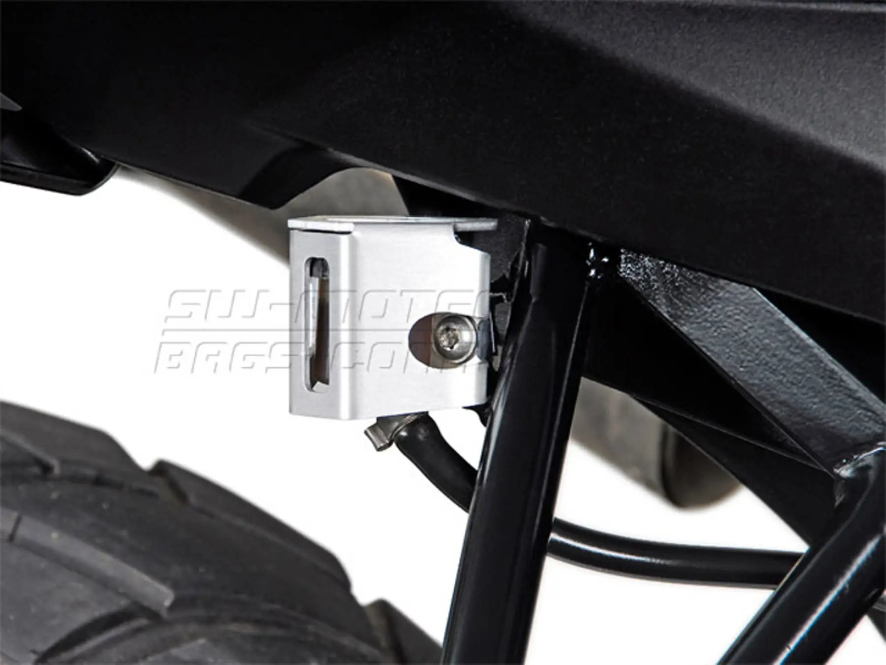 BRAKE RESERVOIR GUARD