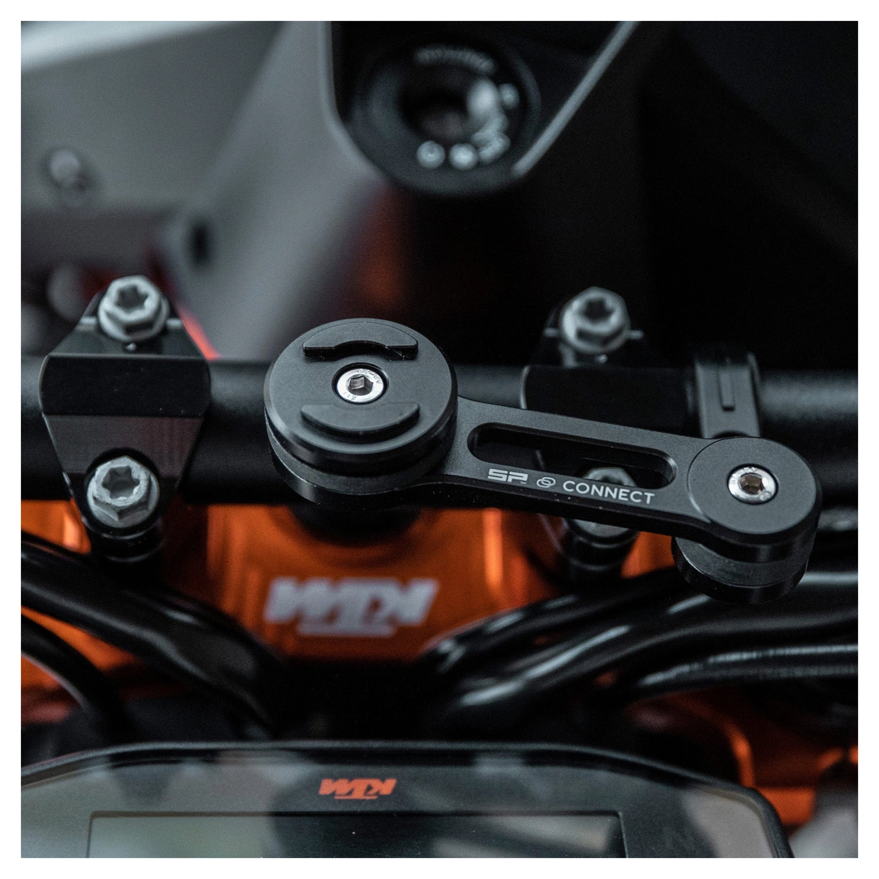 HANDLEBAR MOUNT