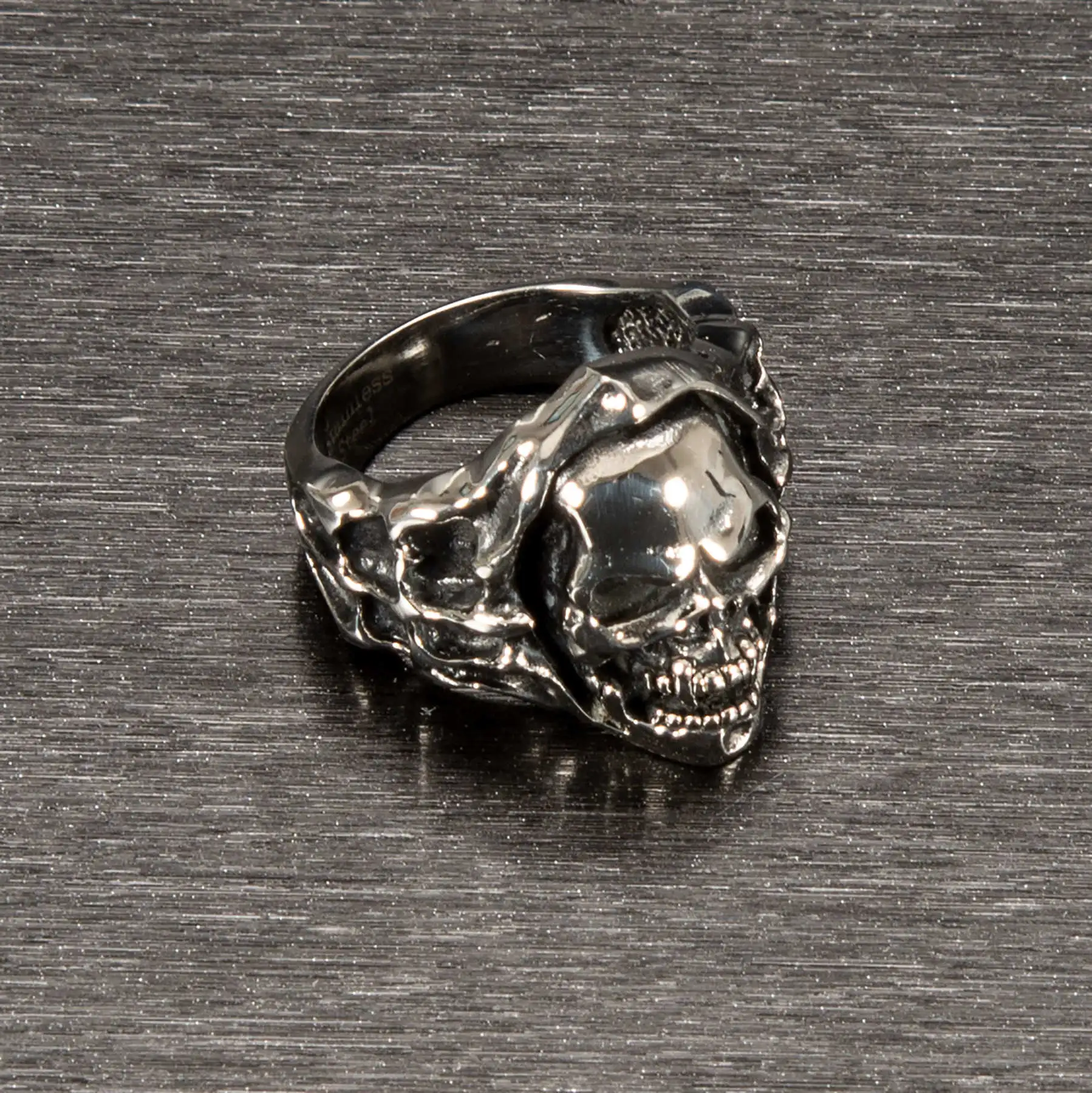 ANELLO *DEVIL SKULL*