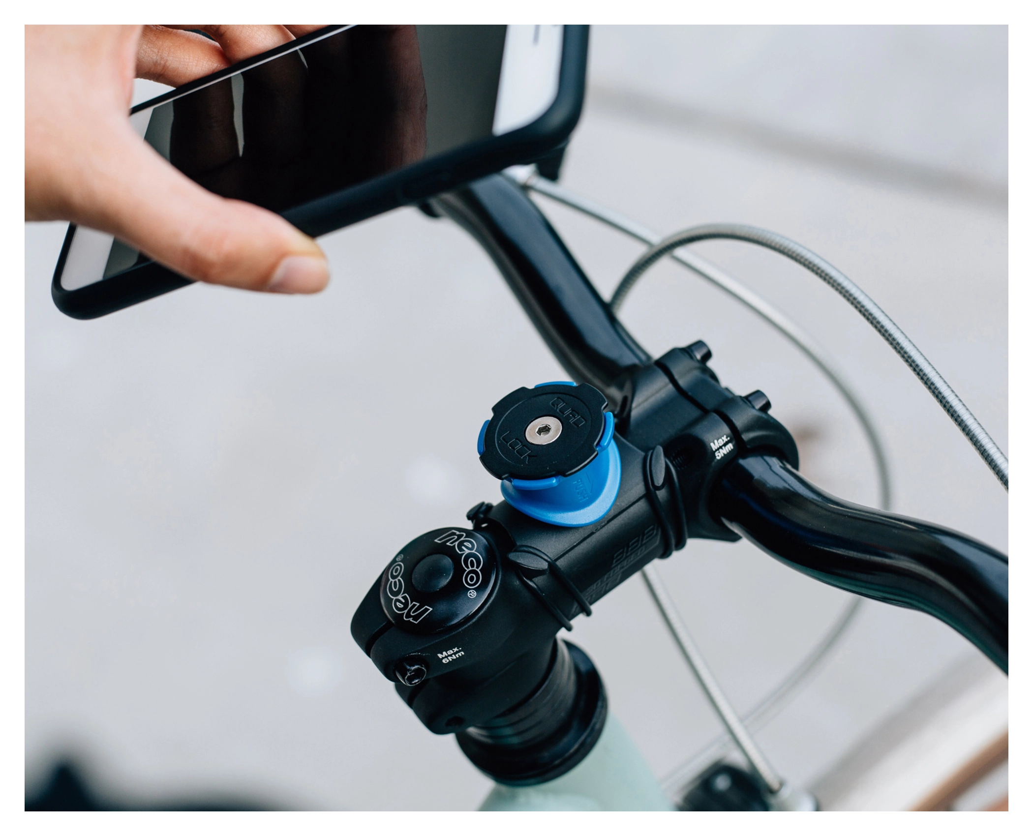 Handyhalterung Quad-Lock Bike Fahrrad Motorrad Roller Halter Handy Halterung  DE