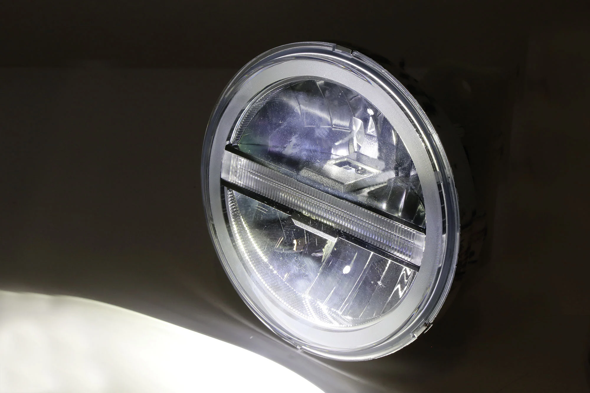 HIGHSIDER 5 3/4 Zoll LED-Scheinwerfer PECOS TYP 6 mit TFL, schwarz matt -  günstig kaufen ▷ FC-Moto