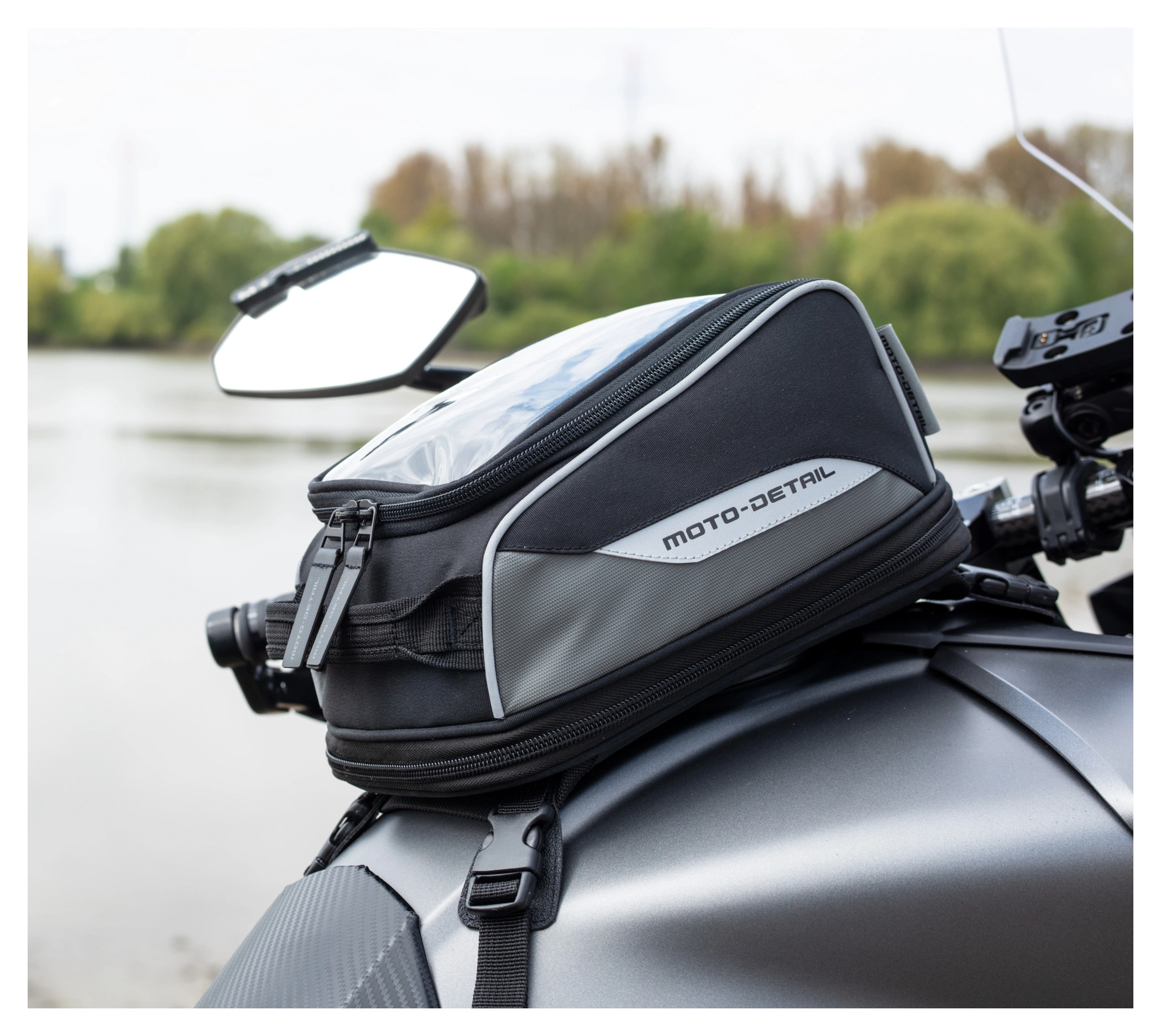 accessoires moto: intercom, protege-reservoir