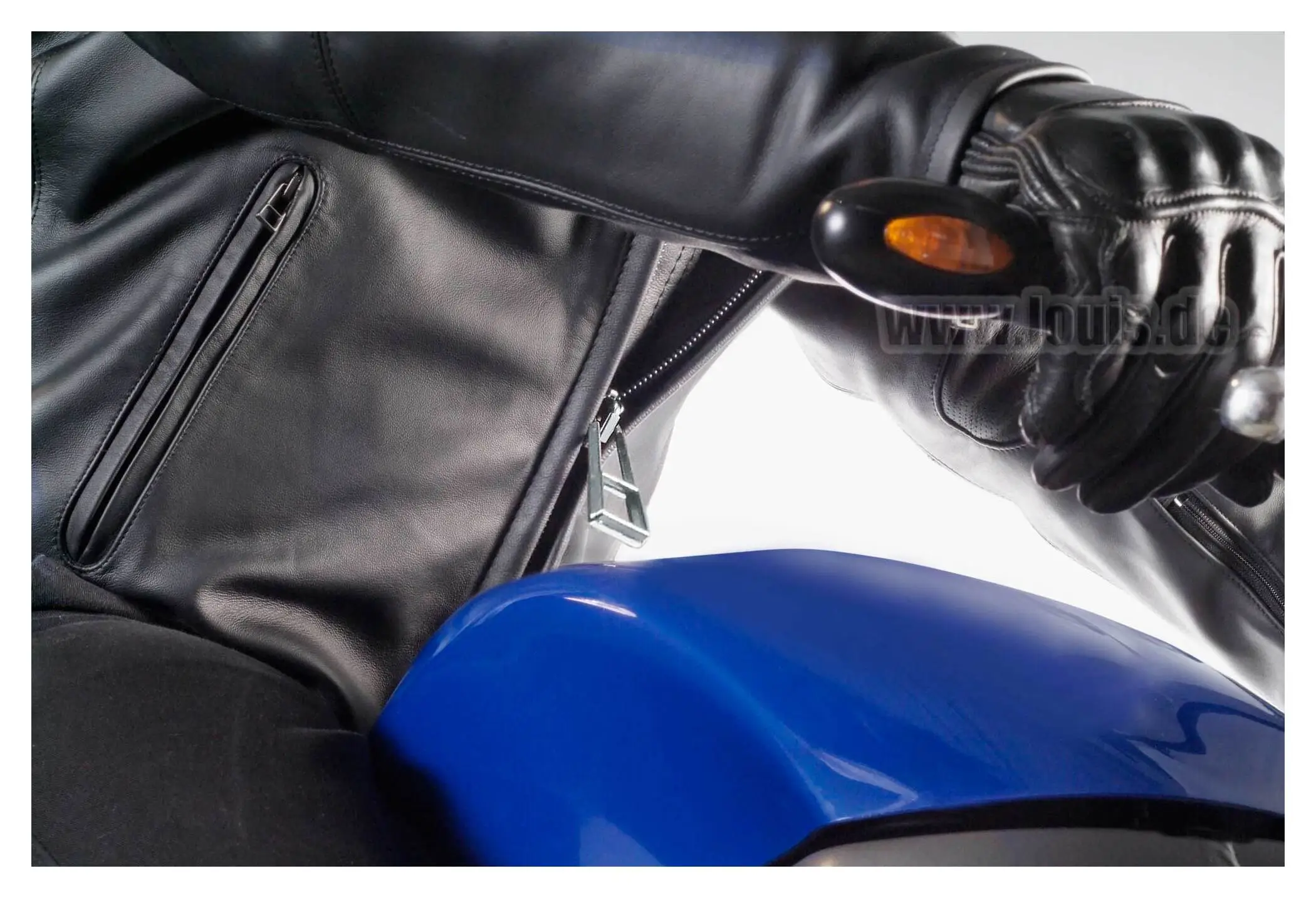 FOLIATEC Lackschutzfolie transparent 300x550mm Schwarz kaufen - POLO  Motorrad
