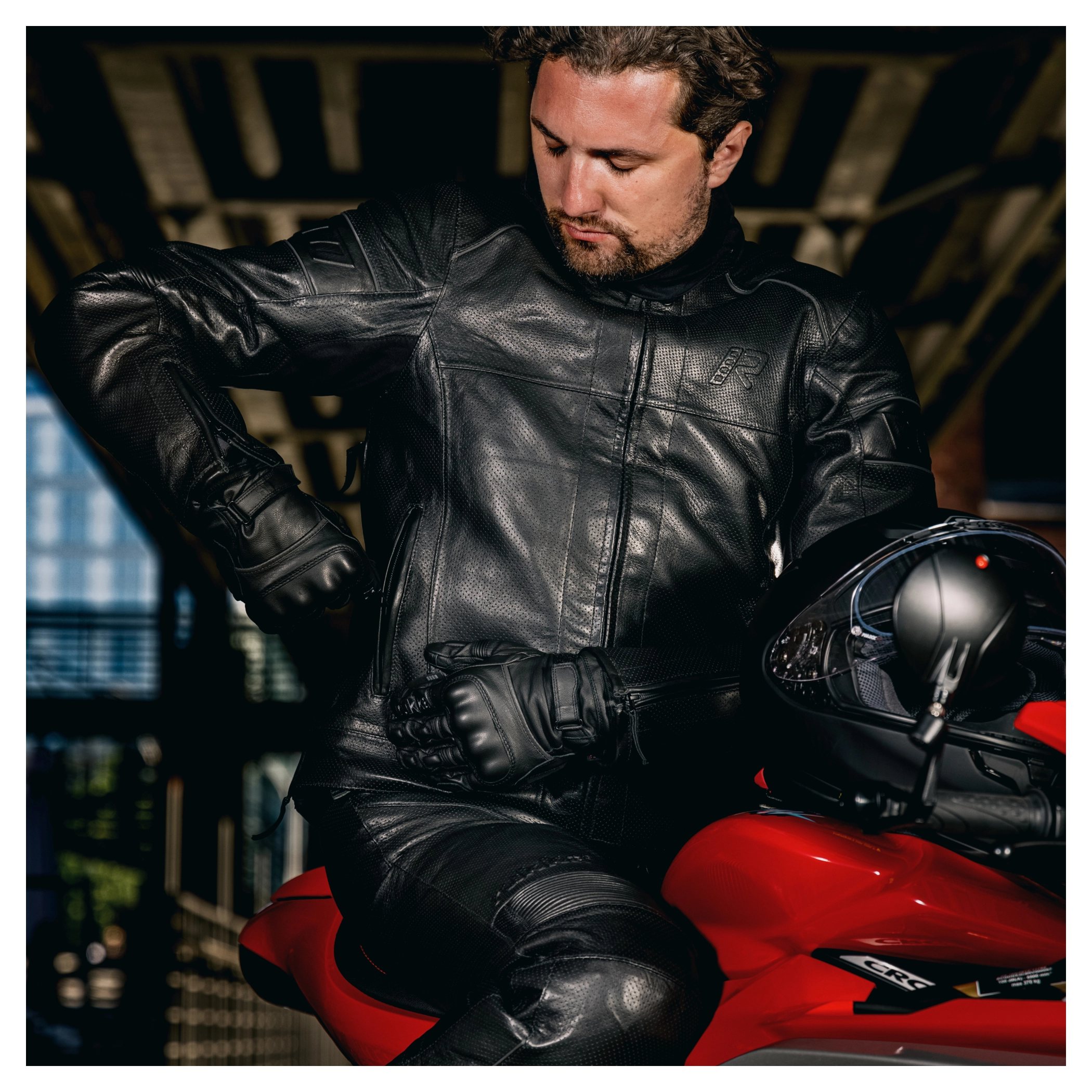 52 idées de Motard cuir  motard, cuir, hommes en moto