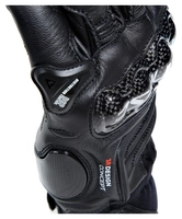 Carbon 4 Short