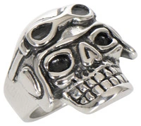 *Skull Pilot*, Ring