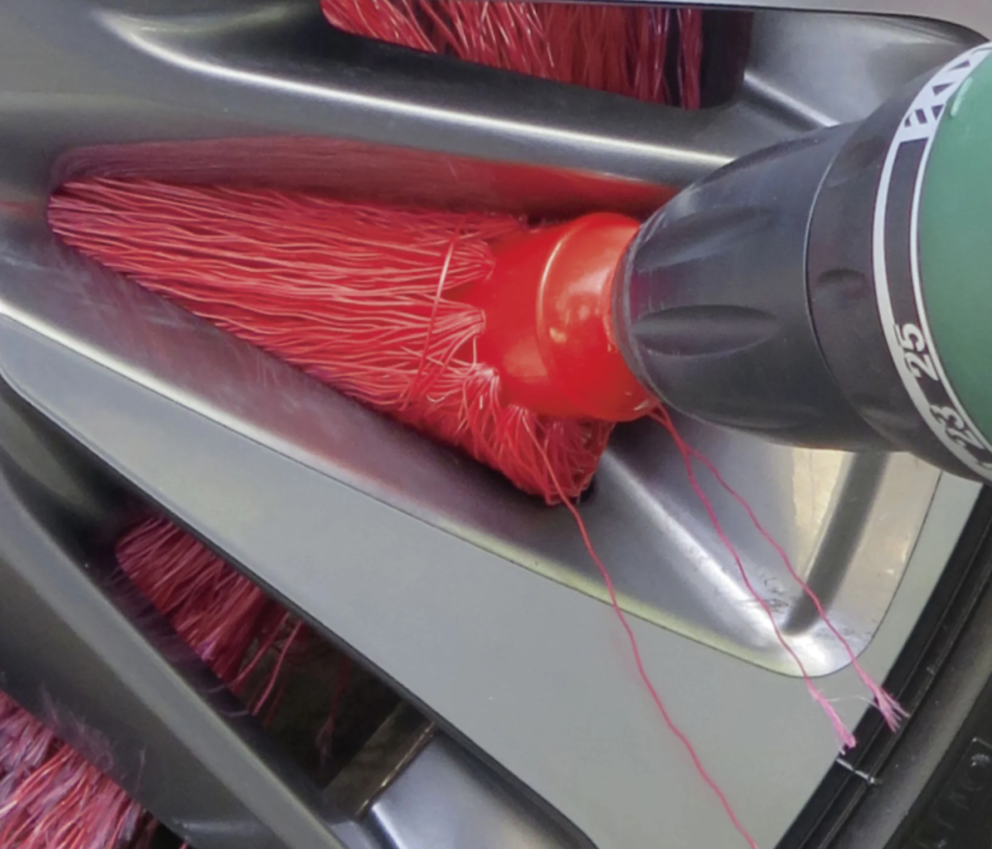 Quixx QUIXX POWERTWISTER ČISTICÍ KARTÁČ NA RÁFKY