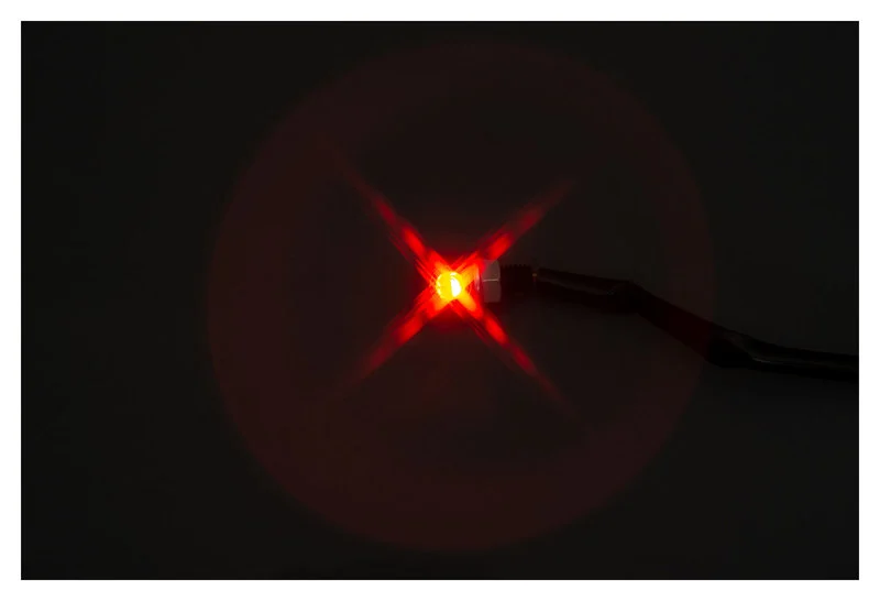 HIGHS. PROTON TWO 3-in-1 LED T/B light