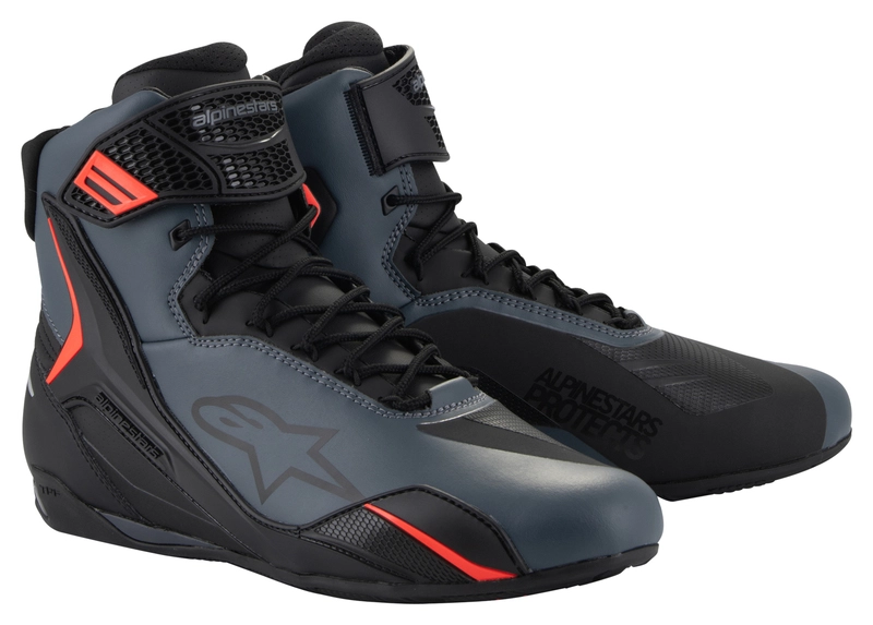 Faster 4 Bottes