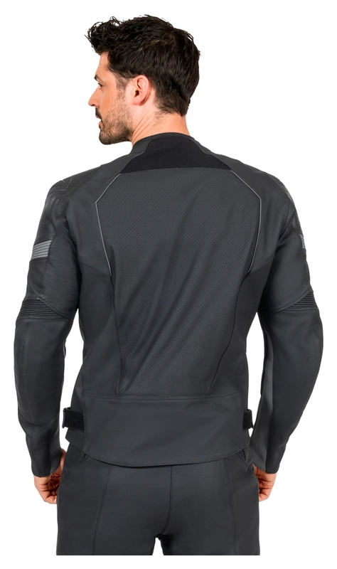 C-11.07 Men