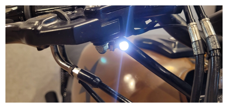 Spot Wl Dark Position Light